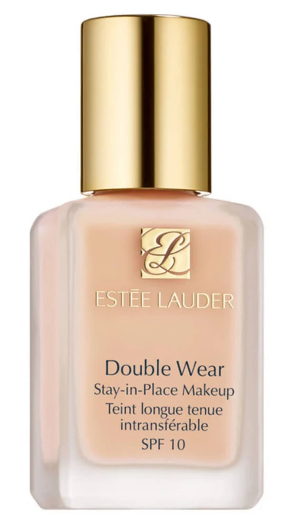 Base de maquillaje Estée Lauder, larga duración y acabado mate.