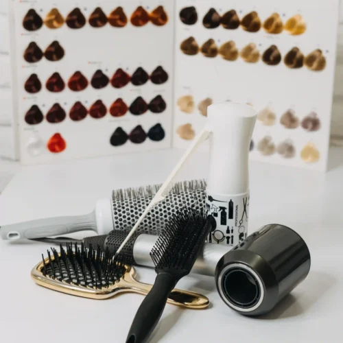 tinte permanente en salón para un cambio de color radical.