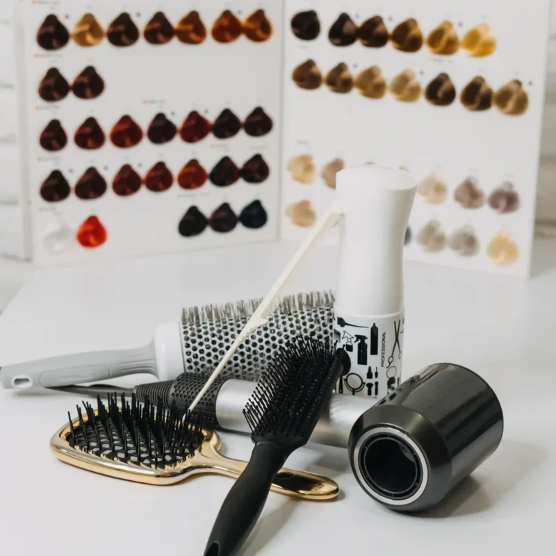 tinte permanente en salón para un cambio de color radical.