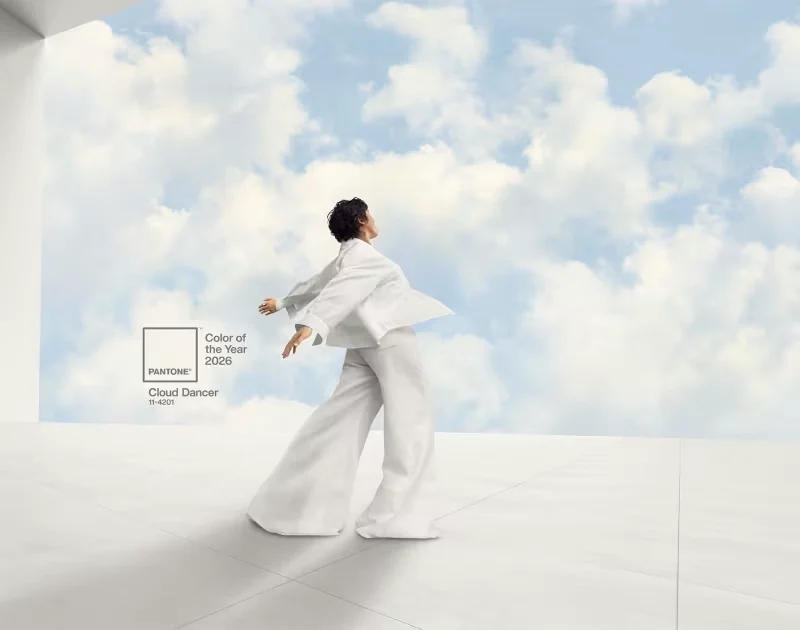Color del año 2026 según Pantone Cloud Dancer