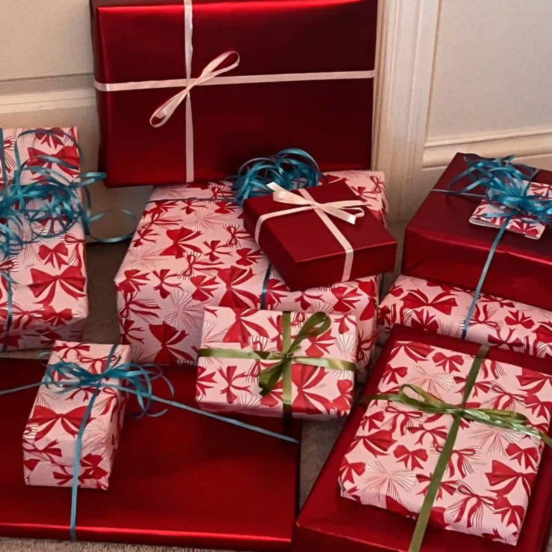 Cofre de experiencias para parejas — idea vivencial para San Valentín que combina memoria y sorpresa.