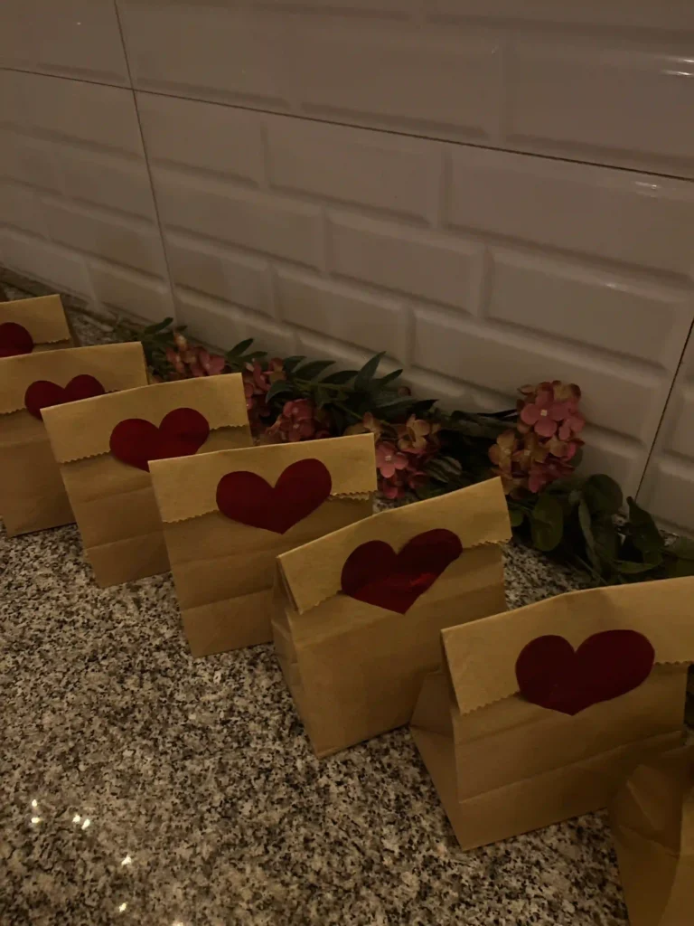 Selección sencilla de regalos San Valentín, regalo premium para amantes de sabores romántic