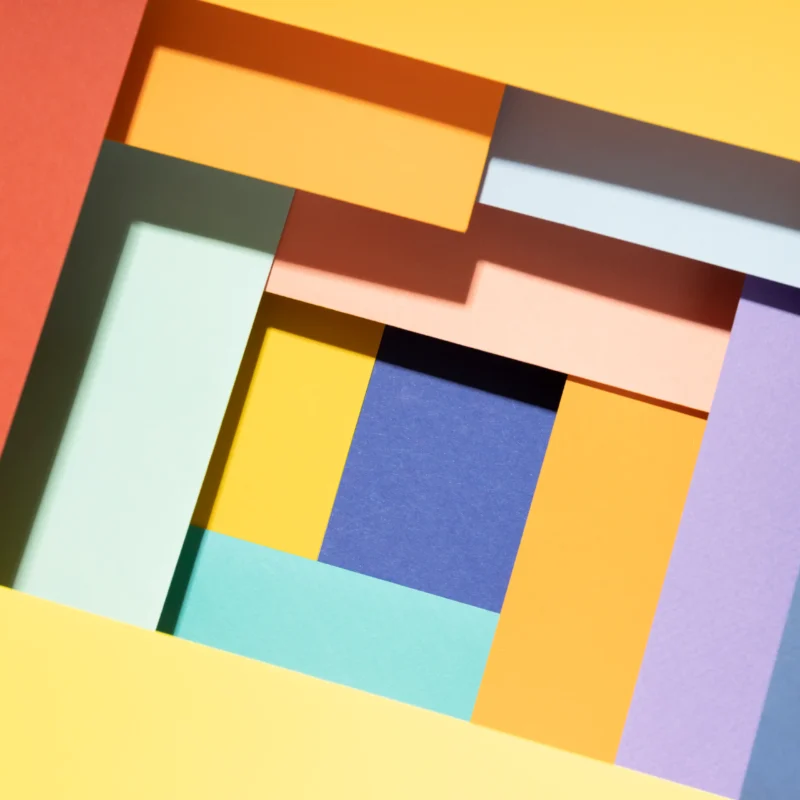 Colores fríos y cálidos: guía para elegir tonos que favorecen tu estilo